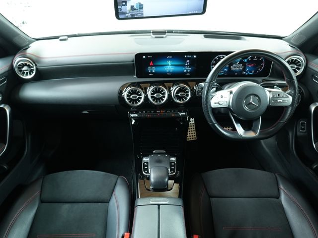 MERCEDES BENZ CLA Shooting Brake