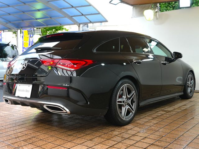MERCEDES BENZ CLA Shooting Brake