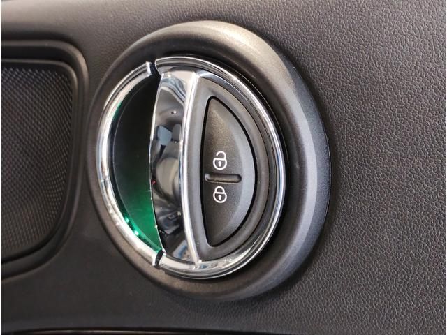MINI COOPER D CROSSOVER