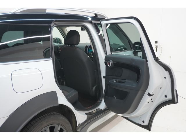 MINI COOPER D CROSSOVER