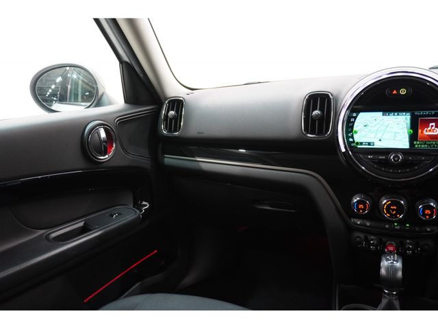 MINI COOPER D CROSSOVER