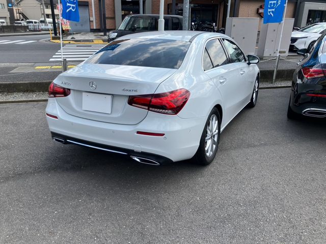 MERCEDES BENZ A class sedan