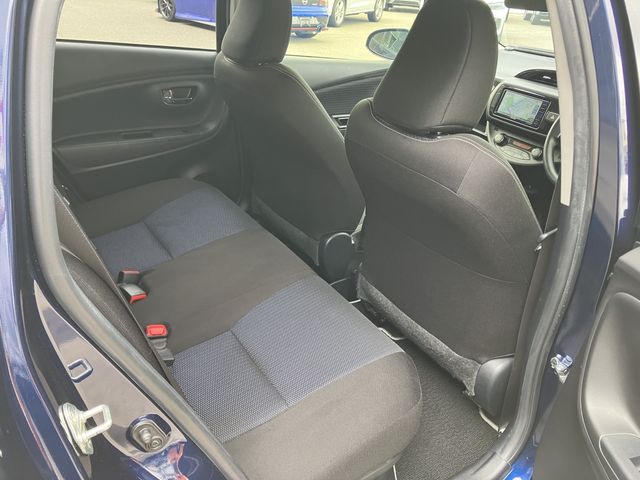 VITZ HYBRID