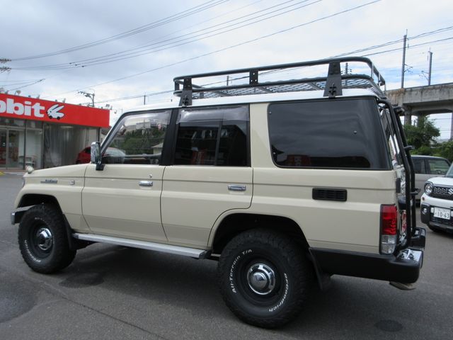 LANDCRUISER PRADO