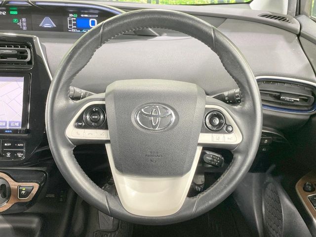 PRIUS 4WD