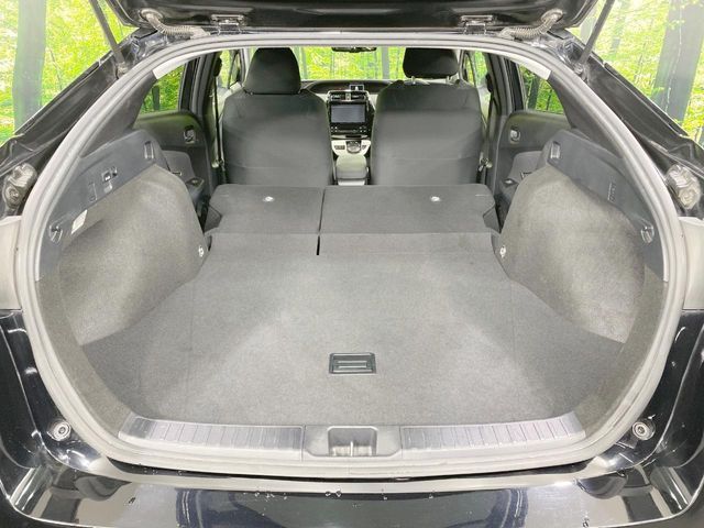 PRIUS 4WD