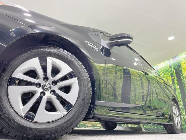 PRIUS 4WD