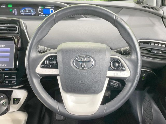 PRIUS 4WD