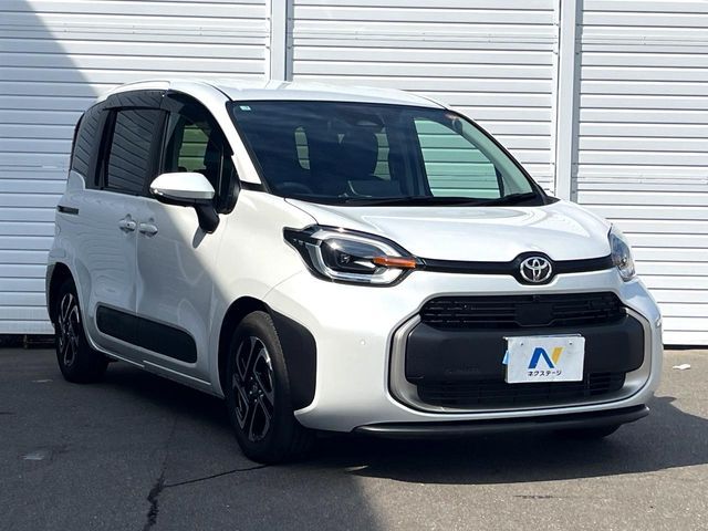 SIENTA HYBRID
