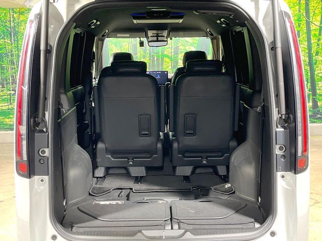STEPWAGON e:HEV SPADA