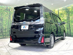 VOXY HYBRID