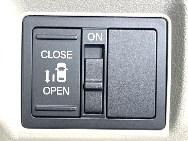 N BOX