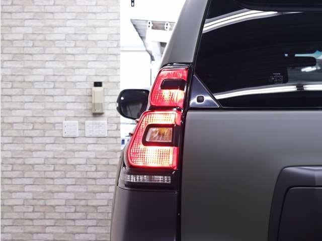 LANDCRUISER PRADO
