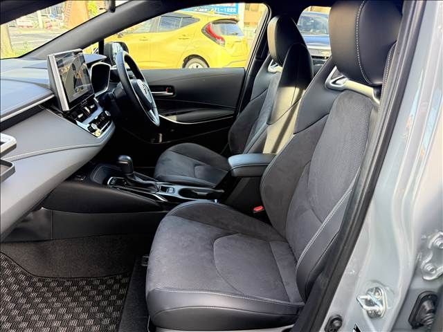 COROLLA TOURING HYBRID