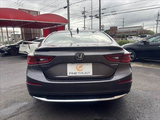 INSIGHT sedan