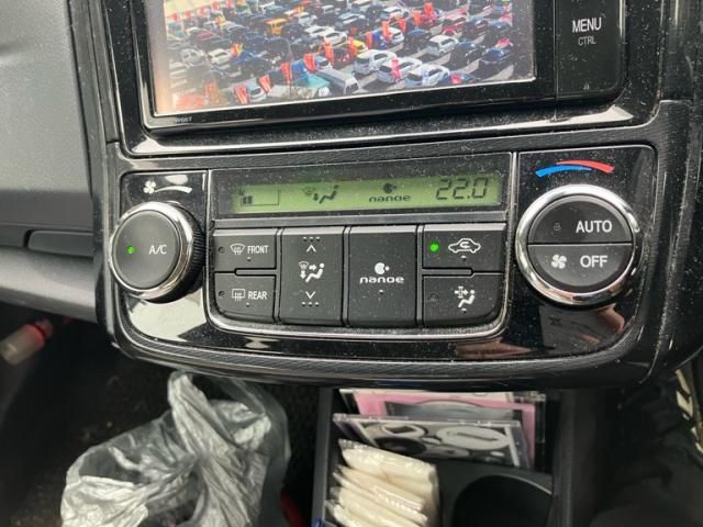 COROLLA AXIO HYBRID