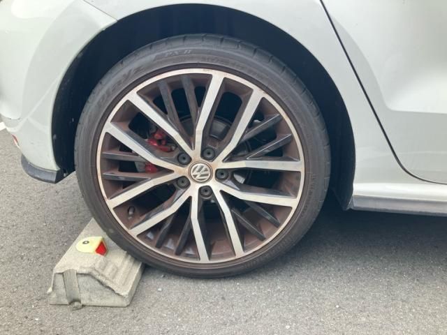 VOLKSWAGEN POLO GTI