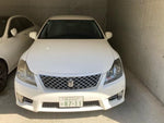 CROWN sedan