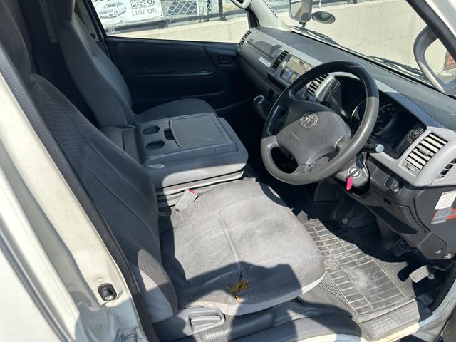 HIACE van 4WD