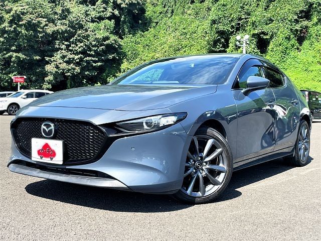 MAZDA3 FASTBACK