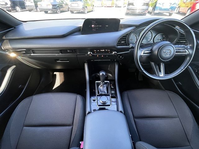 MAZDA3 FASTBACK