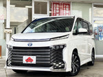 VOXY HYBRID