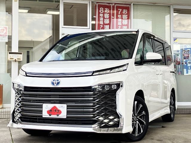 VOXY HYBRID