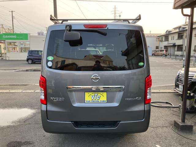 NV350 CARAVAN 4WD