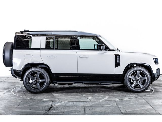 ROVER DEFENDER