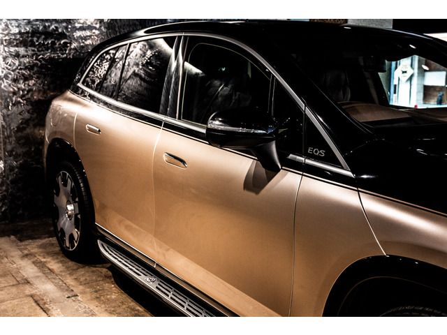 MERCEDES Maybach EQS SUV