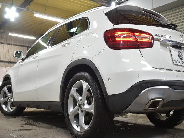 MERCEDES BENZ GLA class