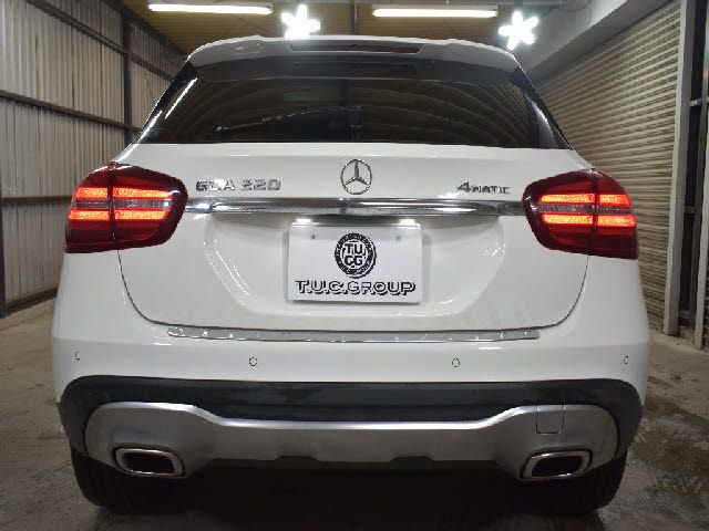MERCEDES BENZ GLA class