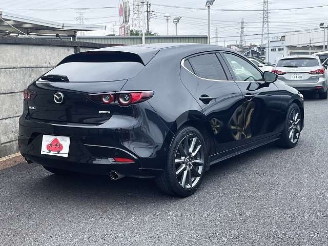 MAZDA3 FASTBACK