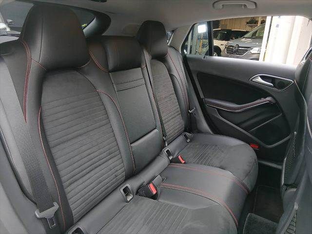 MERCEDES BENZ CLA Shooting Brake