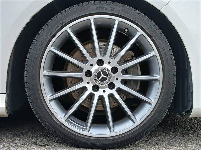 MERCEDES BENZ CLA Shooting Brake