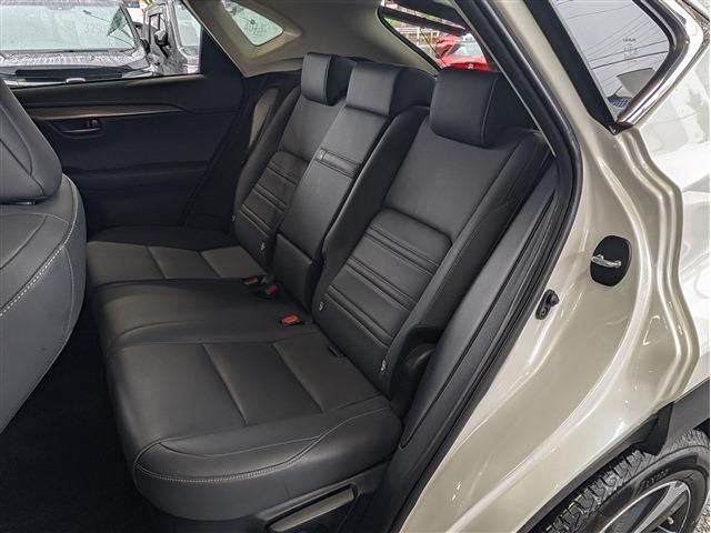 LEXUS NX300h