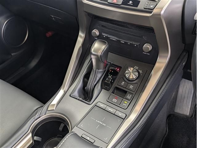 LEXUS NX300h