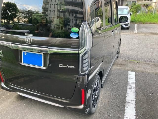 N BOX CUSTOM