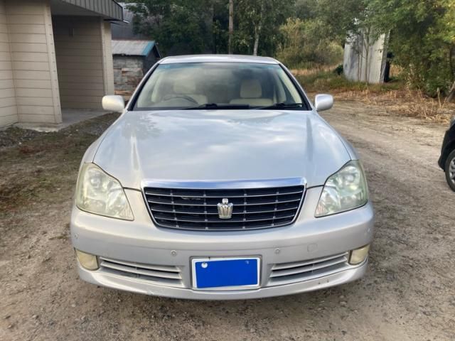 CROWN sedan 4WD