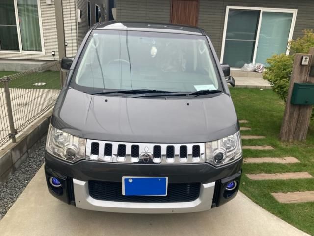 DELICA D:5 2WD