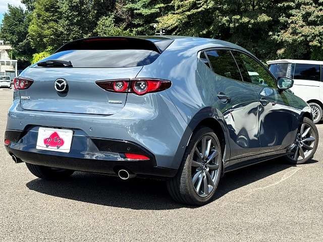 MAZDA3 FASTBACK