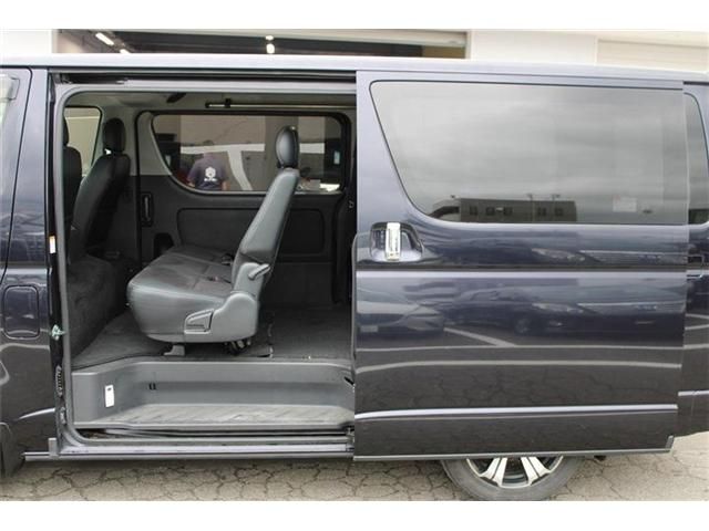 HIACE van 4WD