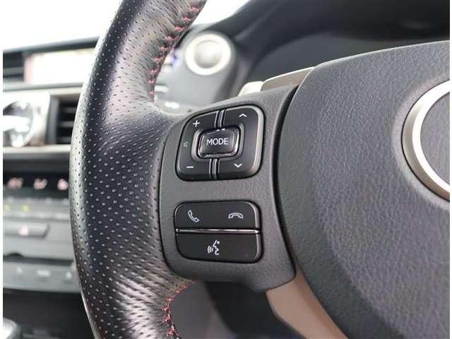 LEXUS IS200t