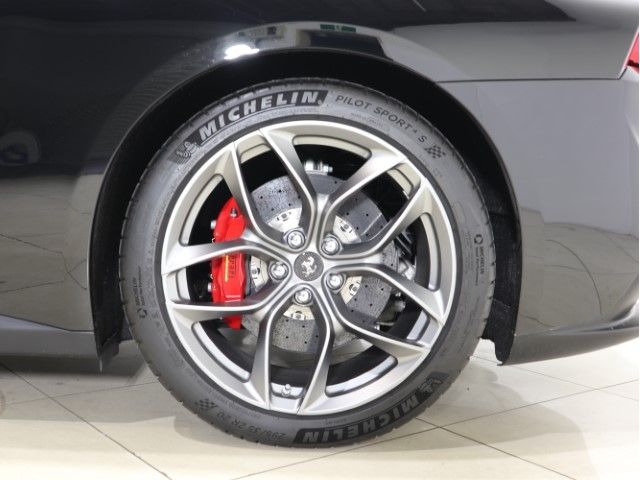 FERRARI GTC4 LUSSO T