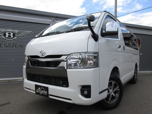 HIACE van 4WD