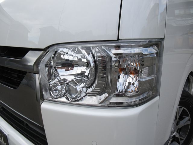 HIACE van 4WD