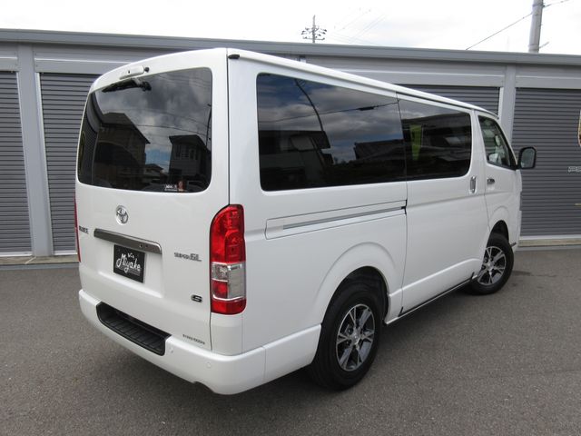 HIACE van 4WD