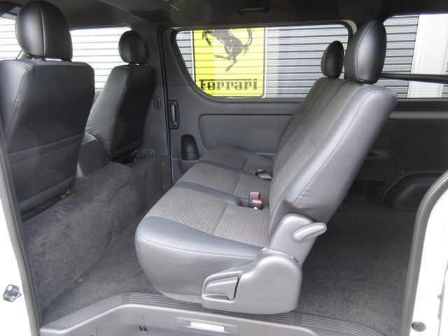 HIACE van 4WD