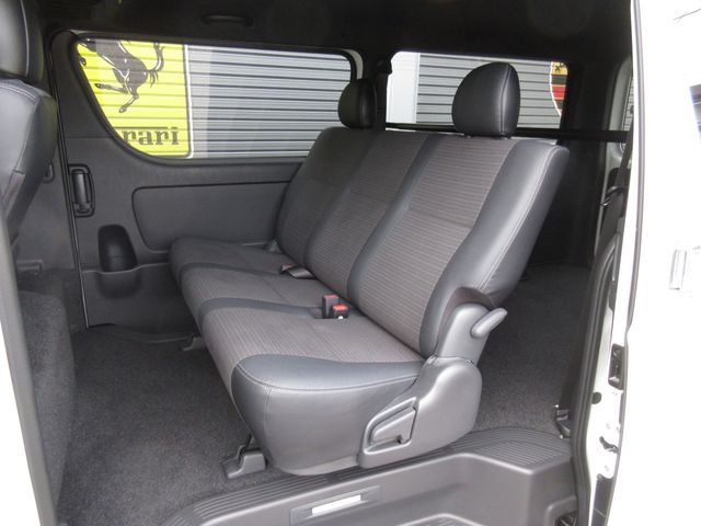 HIACE van 4WD