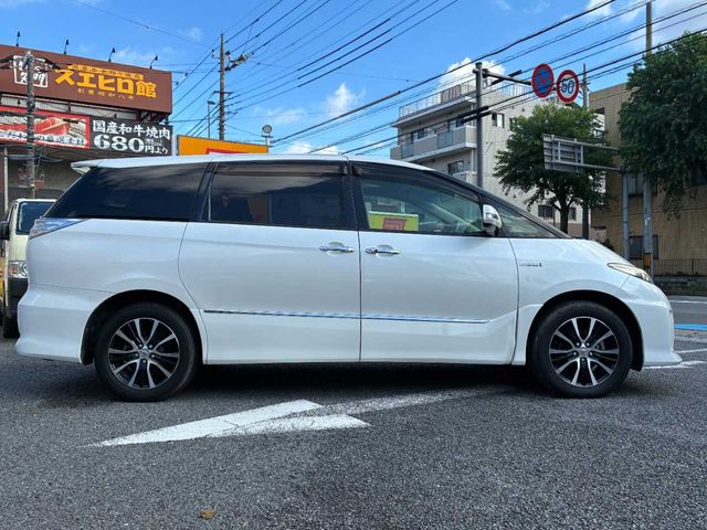 ESTIMA HYBRID 4WD